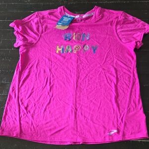 Brooks Distance Graphic Tee